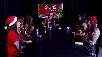 A preferência do tamanho de pau gostam dos que tem veias pulsando as diferentes bucetas - especial swing cast de natal watch sheer red