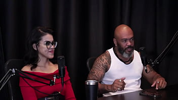 Teve um ido inusitada no tinder o cliente queria ser vestido de mulher e tem fetiche em fazer dp - jordanna gomes japa joh watch sheer red