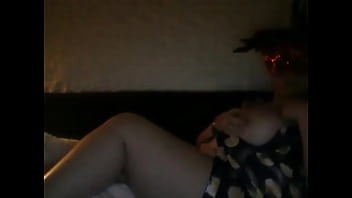 grosses vielles qui se fait sauter