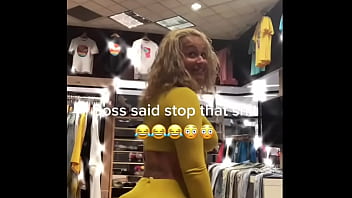 pawg booty shaking