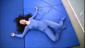 bloody heroine catfight