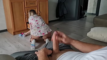 blonde teen ass flashing