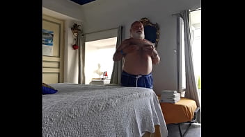 danving bear