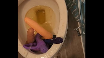 video voyeur grandma toilet
