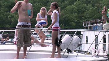 topless boating