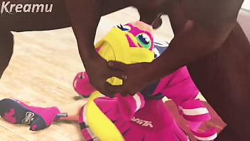 girl bite arms