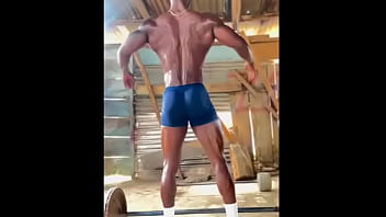 bhabhi in lycra tights