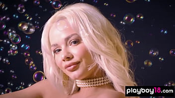 nesaporn petite big boobs