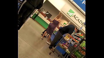 girl in tight dress pussy showing nude