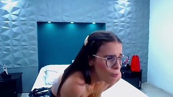 cam 2 cam horny girls