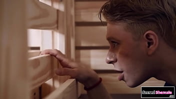 necked srilanka girl spa