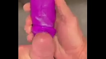 she loves to watch bisexuel men