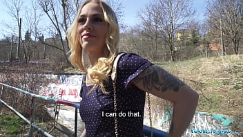 public cock flasher gets luck