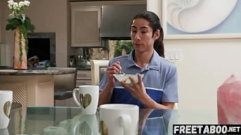 school_girls_flashing_pants_under_table