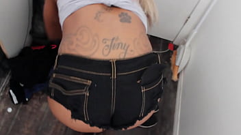 sexy girl vore