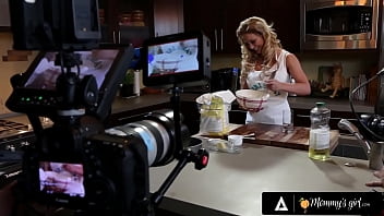 cherrie deville mia malkova