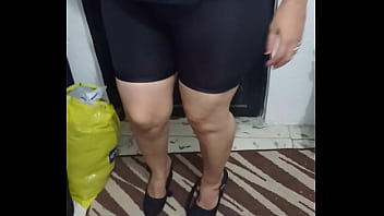 señora megaculona en licra