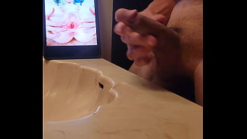 mature gry hair momssucking cock