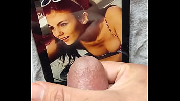 victoria justice masturbating
