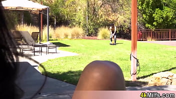 xxx naked garden amatuer