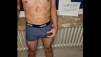 uncircumcised_gay_suckimg_little_dicks
