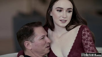 first time sex bleeding daddy video