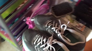 masterbating in wedge shoes