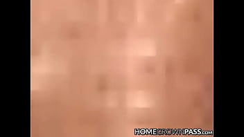 smears shit