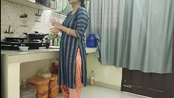 xnxx zabrdast hips sex