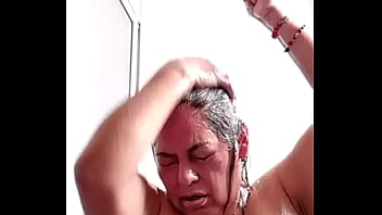 caderonas bañandose