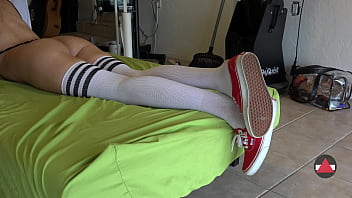 lesbain pulloff girl sneakers sock foot worship porn