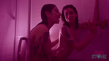 italian teen shower