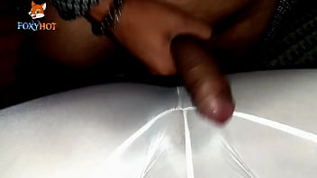putitas brincando a un mulato