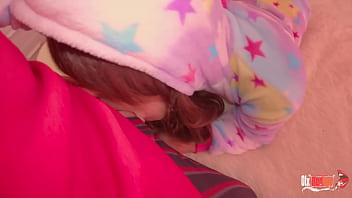 father and sleeping daughter crempie surprise