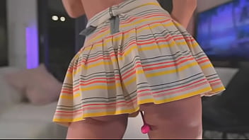 sexy ass photos in short skirt twerking for colledge girls
