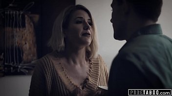 mom help injured son