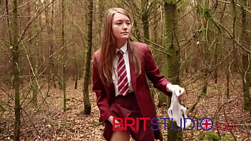 females desperate to piss in public video