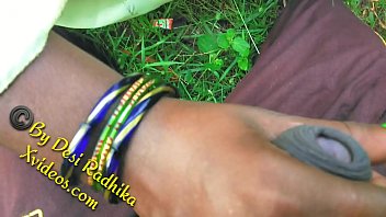 indian girl smoke ang sex in jungle