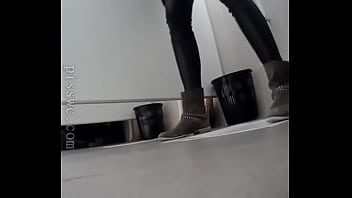 spy cam women pissing