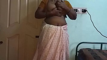 aunty blouse touch and press wonporn