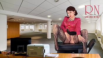 naked pics of desire luzida showing her pussy