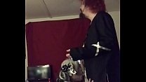 Harley Quinn gives handjob