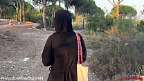قحبة لبنانية تفرك كسها بالطبيعة وتركب زب صناعي ملون