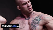 Twink Boy Rob Quin Tricks And Seduce Muscular Stud Davin Strong And Takes His Fat Cock - SayUncle