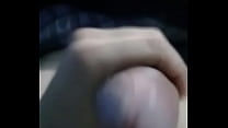corriendome la paja en mi pico gigante