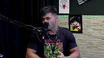 É difícil comer uma menina, não teve proposta de fetiches nojentos, mostrou uma posição pra fazer sexo, e uma sentada... - Guilherme Filmmaker Pornô (WATCH ON: SHEER/RED)