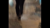 loira rabuda na rua