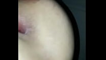 jeune fille prend gode dans son cul