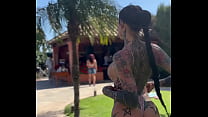 Me follo a la novia de mi amigo Ema Karter de vacaciones en Budapest (part 1)