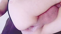 Trans putita cogiendose el ano profundo con un dildo